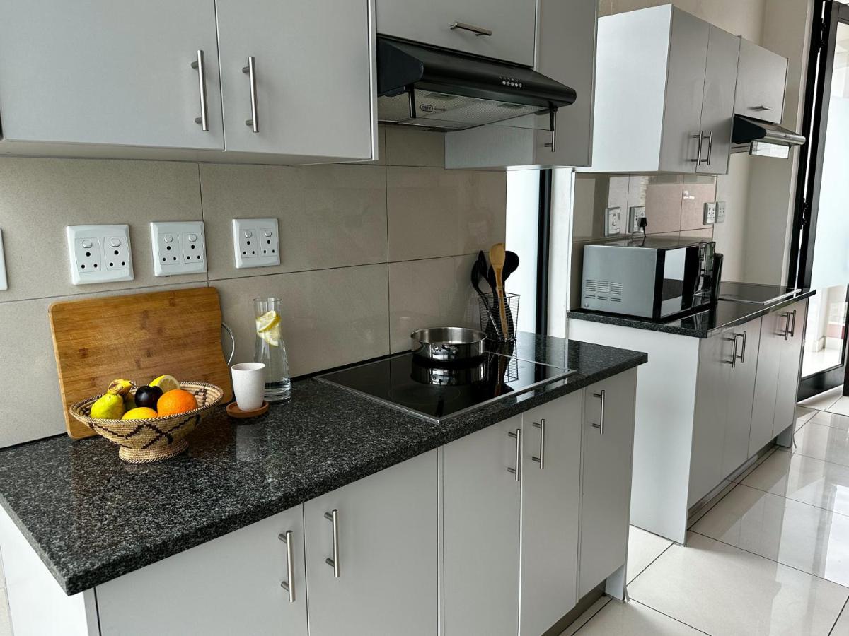 Tate Village Windhoek Dış mekan fotoğraf